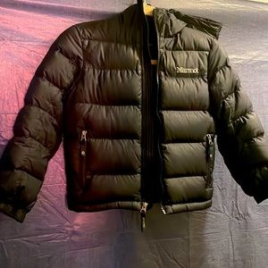 Kids XS winter coat - This is a Marmot 700 fill winter coat for a 5-7 year kid